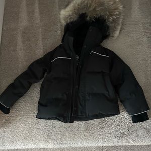 Kids Canada goose coat black size 2-3 year not in original bag too little